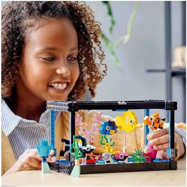 Lego Creator Fish Tank 31122 Exclusive 3-in-1 Building Set