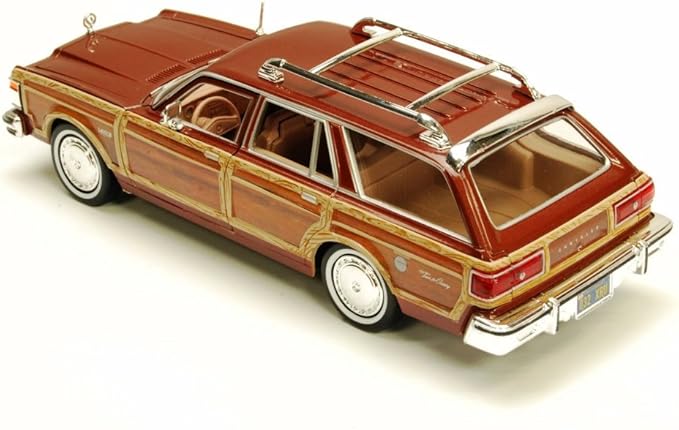 1979 Chrysler Lebaron Town &amp Country Wagon Red with Woodie Siding Motormax 73331-1/24 Scale Diecast Model Car