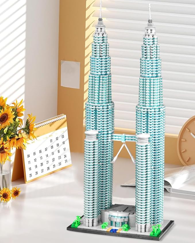 1:800 Malaysia Twin Towers Architecture Building Blocks Set Kuala Lumpur Petronas Tower Modular Construction Kit for Adults &amp Teens (5839 Pieces)