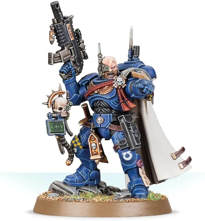 Space Marines Captain in PHOBOS Armour