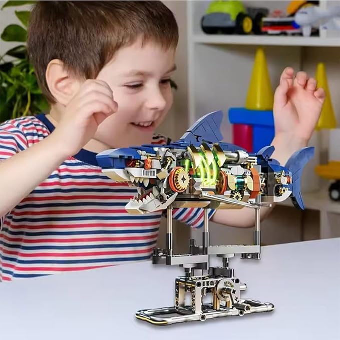 Mechanical Shark Building Set for Boys 12-20 with LED Light and Display Stand 687 PCS Rotatable Function Sea Animal STEM Toy Home Decor Gift Adults Teens Kids Boys Ages