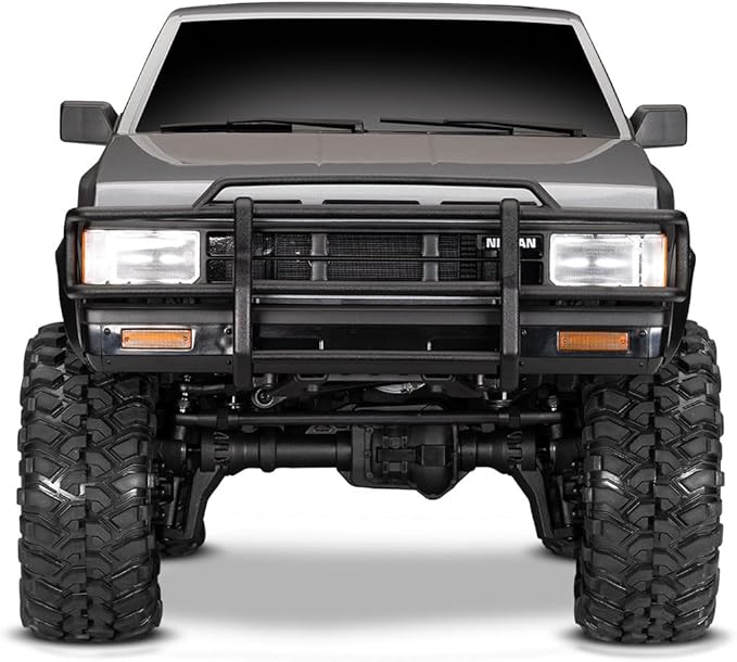 Traxxas TRX-4 Nissan Pathfinder Silver