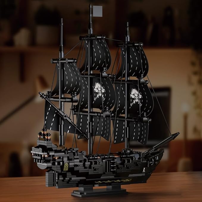 39088 Black Pearl Pirate Ship Building Blocks774 PCS Pirate Ship Model with Fabric Sails Sailing Ship Building Blocks Set for Adults &amp Teens