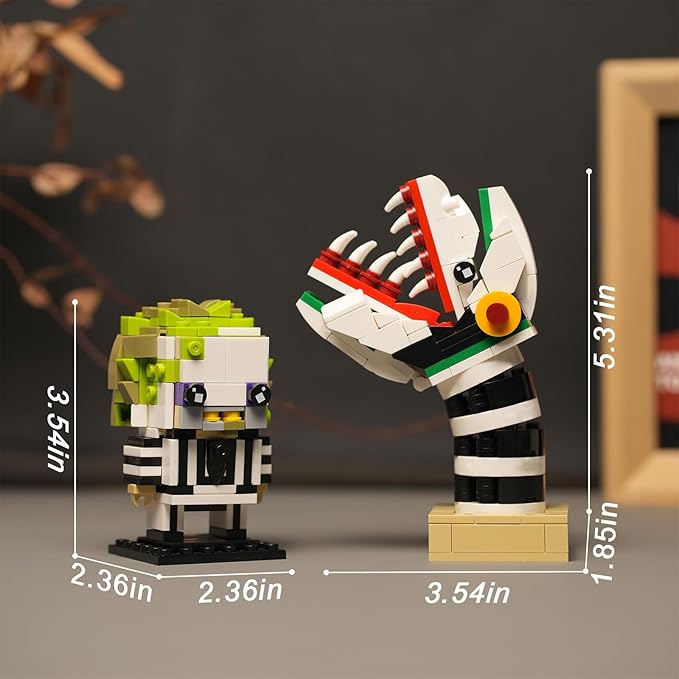 Horror Movie Collectible Figure Building Set Compatible with Lego for Adults 401Pcs Spooky Square Head Block Toy with Striped Monster Snake Gothic Desk Decor Gifts for Horror Fans