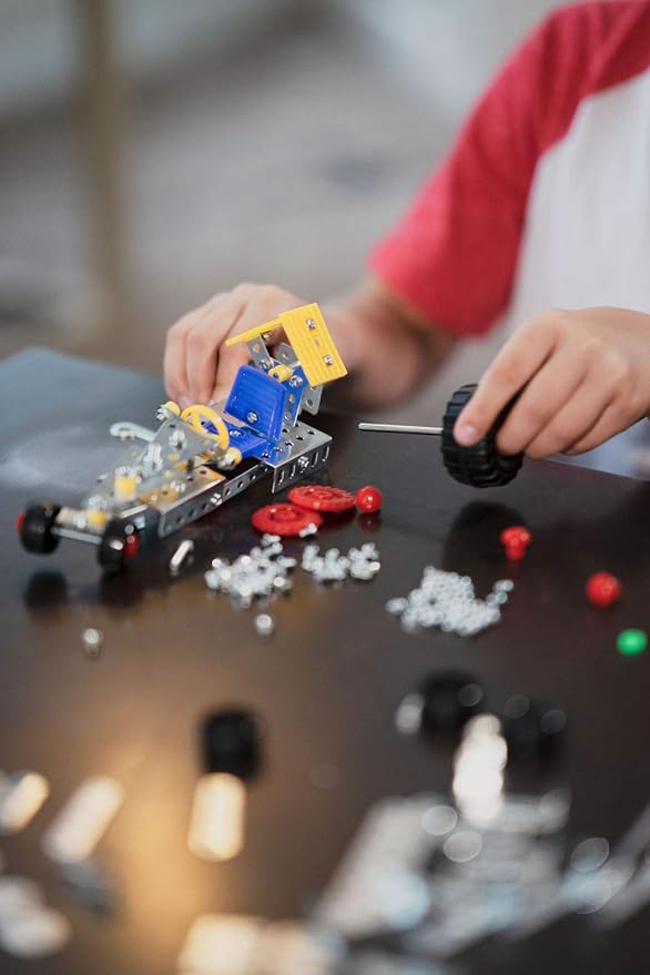Erector Set STEM Educational Kit | Construction Set for Boys &amp Girls | Metal Erector Set | Building Kit for Boys Age 8–12 | 236-Piece Engineering Toy