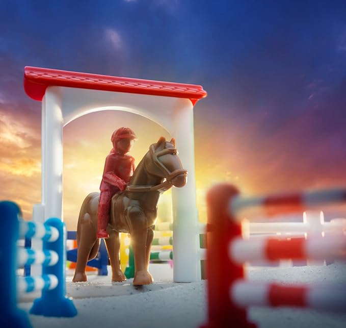 SmartGames Horse Academy – Logic Puzzle Game with 80 Challenges and Colorful Obstacles for Ages 7+