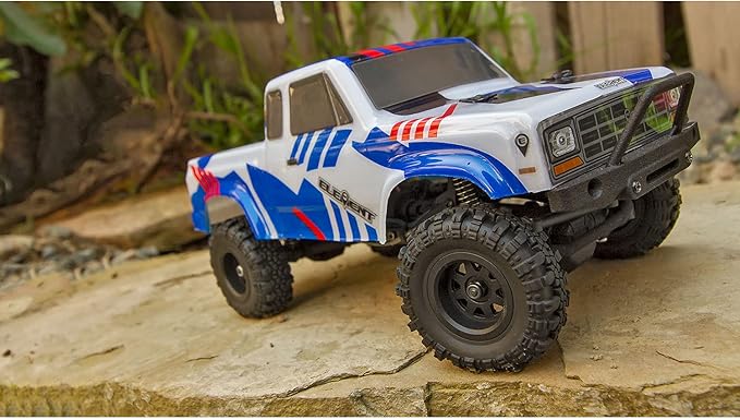 Team Associated 1/24 Enduro24 4 Wheel Drive Sendero Trail Truck RTR Ready to Run Red/Blue ASC20181