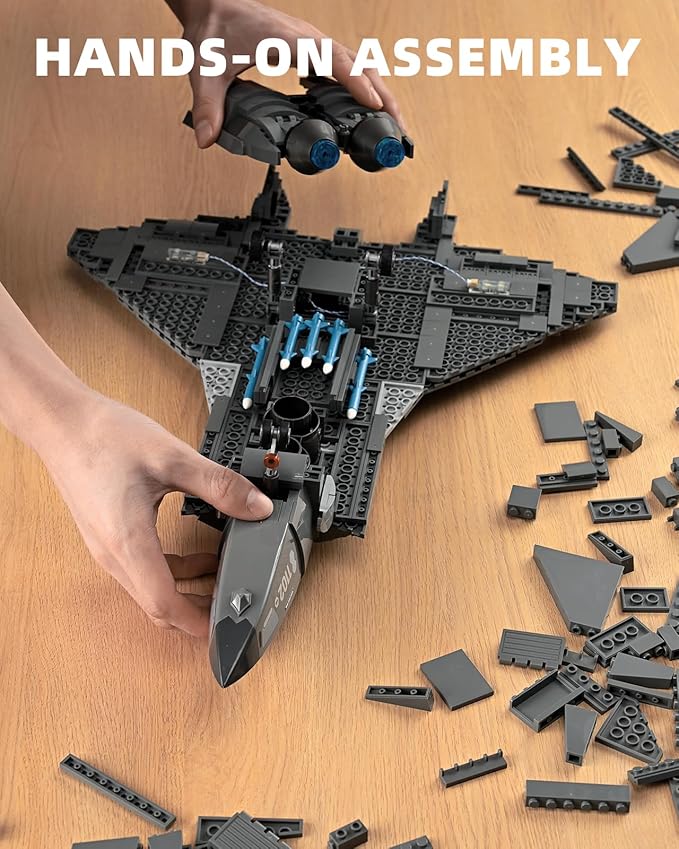 J-20 Fighter Jet Building Block Set for Adult Military Air Force Aircraft Building as Gift Giving (1106 Pieces)