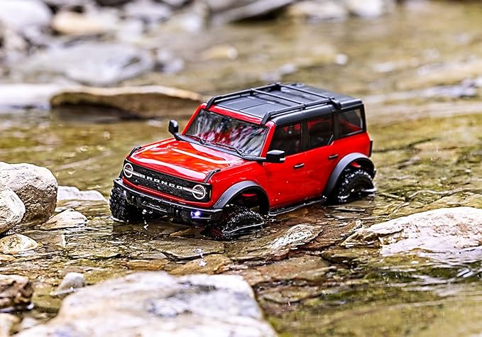 Traxxas TRX-4M 4X4 Crawler with Ford Bronco Body