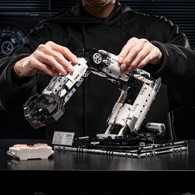 Mechanical Technical Arm Building Blocks SetToy Set with Remote Control and 8-Way ControlSTEM Educational ToysSet for Boys and Girls 8-14Technic Robotic Arm Set for Adult(784Pcs)