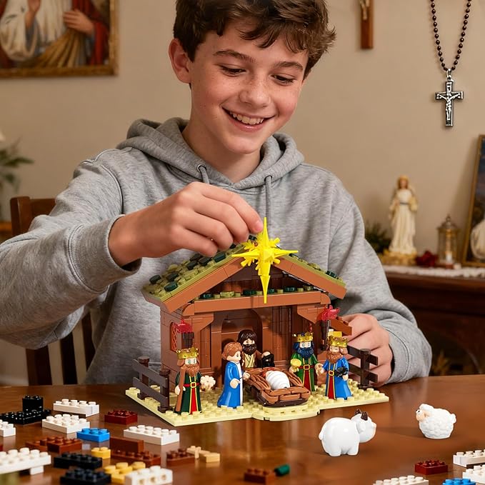 Jesus Building Block Set Easter Nativity Building Kit 252PCS Bible Story Jesus Figures Toys(Includes 6 Character Models) Gifts for Easter for Adults &amp Kids Boys Girls 6-12+