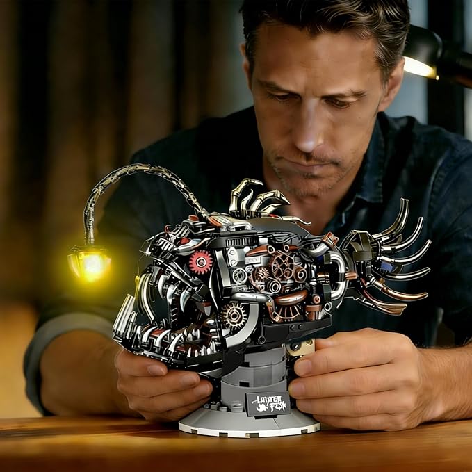 Mechanical Lantern Fish Building Set Compatible with Lego for Adult Creative Ocean Perfect as an Office or Home décor for Adults(1038PCS)