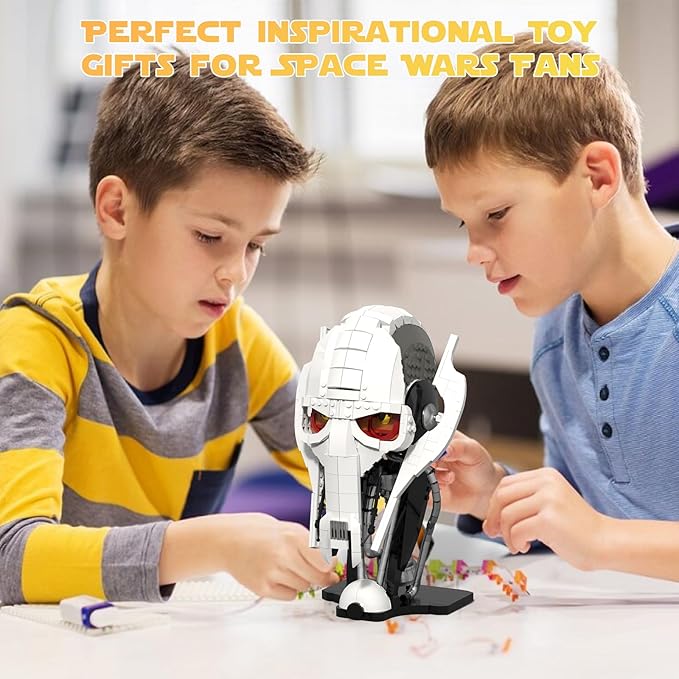 General Helmet Building Sets Collection Space Wars Figures Model with Buildable Display Stand Perfect for Christmas Toy Gift for Kids Adult Ages 6+ (710 PCS)