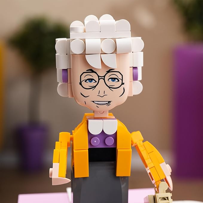 Brickcraft The Golden Girls Building Blocks Set 734 PCS Brick Toy Kit for Ages 8+ Retro TV Show Collectible Figures Model Fun Display Build for Adults &amp Fans Nostalgic Gift and Xmas Present