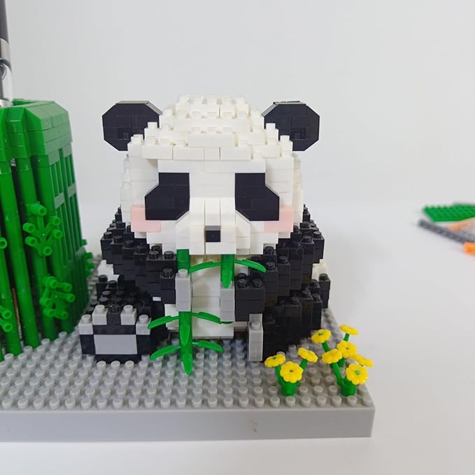 Panda Pen Holder Micro Mini Building Block Toy - Assemble Your Own Ideal for Students' Educational Fun and Office Workers' Desk Decoration