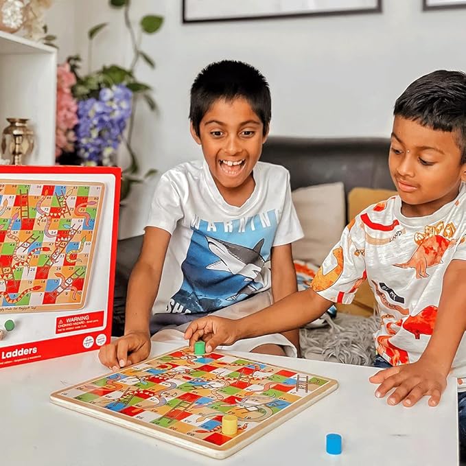 Bigjigs Toys Traditional Snakes and Ladders Game | 4 Player Wooden Board with Counters &amp Dice | Family Toy for Kids &amp Adults | Educational Tool for 3+ Year Old Children | Classic