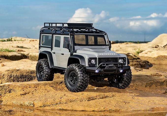 Traxxas TRX-4M 4X4 Crawler with Land Rover Defender Body