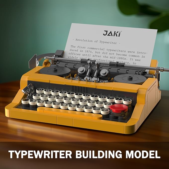 NUTCRACKER Typewriter Walkman Television Building Set - Nostalgic 80s Vintage Collectible Model Home Office Decor Retro Toy Building Set Easter Birthday Gifts for Adult Girls Boys 14+ (660 Pieces)