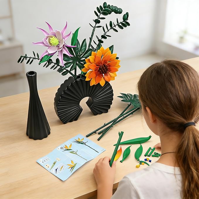 Flowers Building Sets with Leak-Proof Plastic Vases for Building Flowers Compatible with LEGO Botanicals Sunflower Collection Building Toys Home Office Desk Decor Gifts for Women Adults Girlfriend