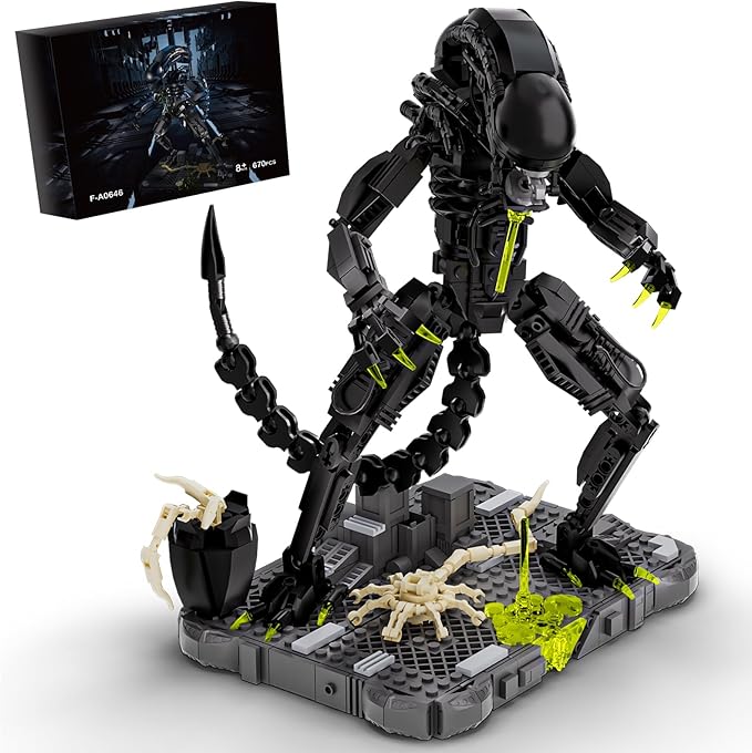 Xenomorph Building Set Xenomorph Action Figures Building Set for Adults with Support Base and Little Facehugger Horror Gifts for Fans Friends Birthday Christmas Halloween