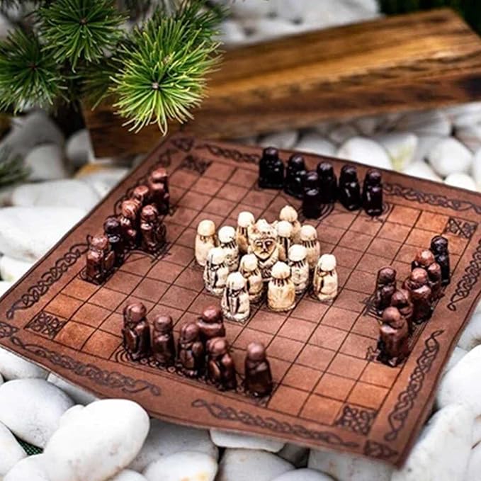 Hnefatafl Viking Chess SetClassic Historic European Tabletop Asymmetric War GameAuthentic Traditional Two-Player Strategy Board GameTravel Games with Leather Chessboard