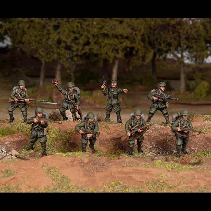 Wargames Atlantic World Ablaze - The Second World War 1939-1945: Italian Infantry (32 Multi Part Hard Plastic 28mm Figures)…