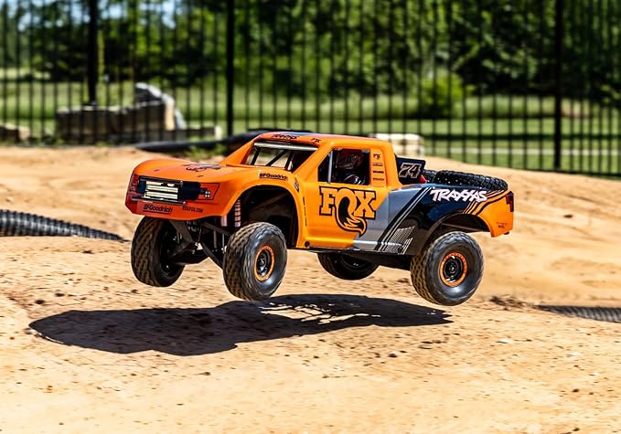 Traxxas Unlimited Desert Racer Fox