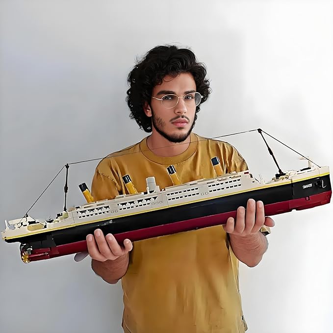 Titanic Model Kit -2022 Pieces Large Titanic Ship Building Blocks Set STEM Educational 3D Puzzle Toys Gifts for Kids and Adults Ideal Collectible Display Architecture for Home&amp Office Decor