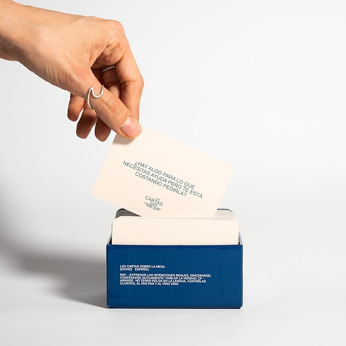 – Spanish Edition - 152 Table Topics Conversation Cards for Meaningful Connections | Perfect for Friends Families &amp Couples | Great for All Occasions