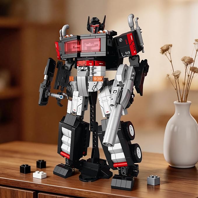 HIGH GODO Transforming Building Set 2 in 1 Transforming Robot and Truck Model Kit for Display or Play Collectible Robots Gifts Toys for Teens Adults 14+ (688 PCS)