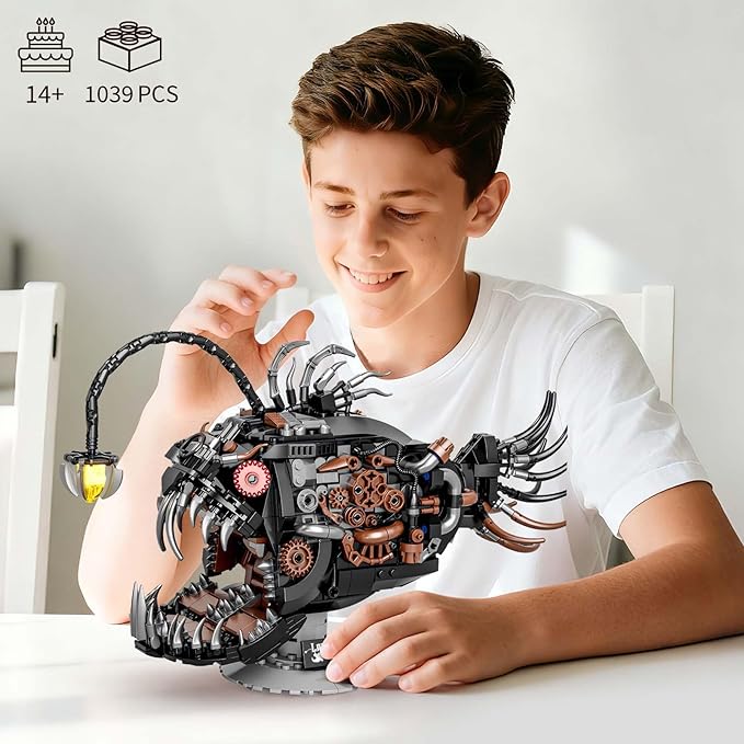 Mechanical Fish Building Sets for AdultOcean Animal Building Display with LightCollection Decor for Home or OfficeCreative Blocks Gift for Adults(1038PCS)