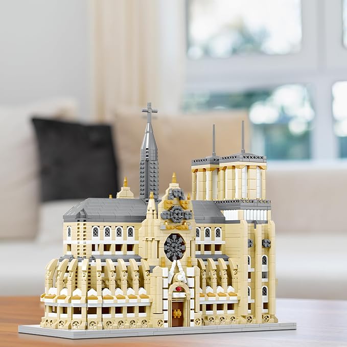 Notre Dame Cathedral Miniature Block Set (2908 Pieces) - Landmark Model Puzzle Toy Suitable for Children and Adults as a Gift