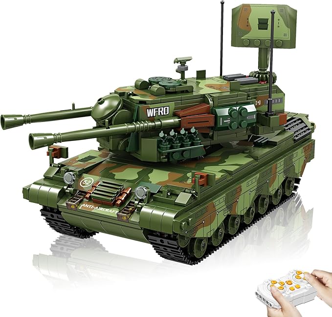 NUTCRACKER Military Tank Building Blocks Set - WW2 Army Tank Building Toy Collectible Home Display Model Christmas Birthday Gifts for Adults ((No Battery Included)