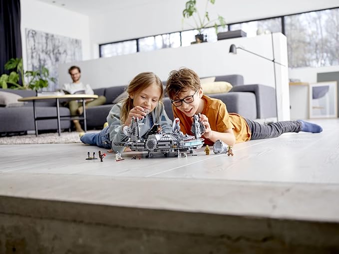 LEGO Star Wars Millennium Falcon 75257 Building Set - Starship Model with Finn Chewbacca Lando Calrissian Boolio C-3PO R2-D2 and D-O Minifigures The Rise of Skywalker Movie Collection