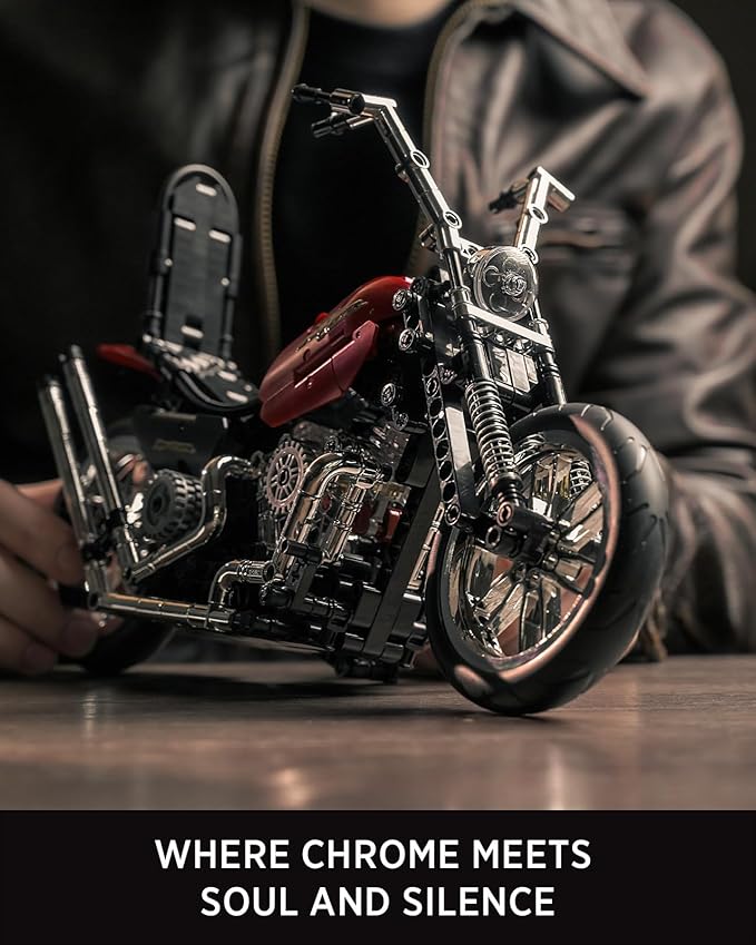 Nifeliz Chopper Motorcycle Building Set for Adults Classic Vintage Motorbike Model Toy for Display Collectible Gift for Motorcycle Fans (NF10308 572 PCS)