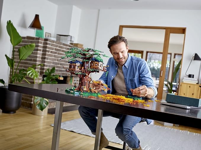 LEGO Ideas Tree House 21318 Model Construction Set for 16 Plus Year Olds with 3 Cabins Interchangeable Leaves Minifigures and a Bird Figure