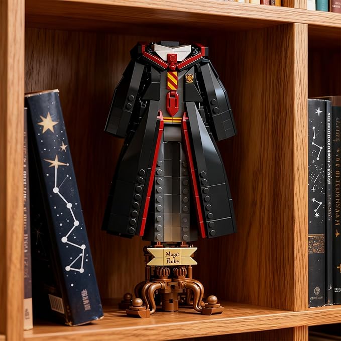 Magic Robe Building Blocks Sets Magic Clothes Building Model with Display Stand &amp Red Gold Tie for Fans Creative Gift for Adults Teens 661 PCS