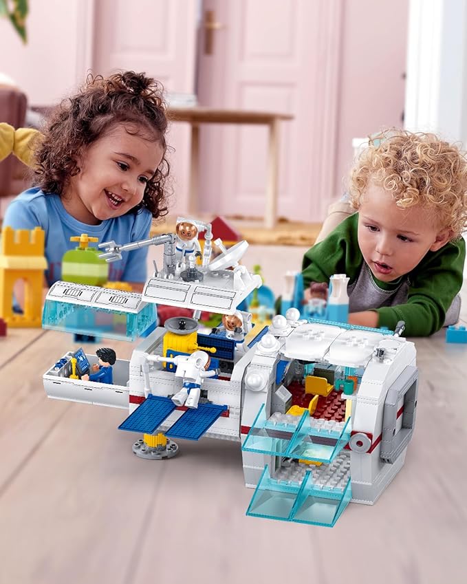 City Space Station Building Set Space Rocket Science Lab Building Kit with 4 Astronaut Minifigures STEM Gift Toys for Boys 6-12 Compatible with Lego Space Shuttle 502 PCS