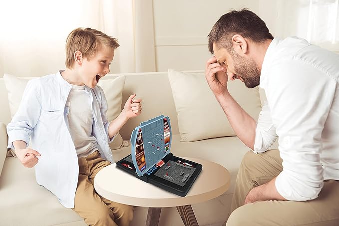 Talking Sea Battle (French English Spanish Portuguese) Electronic Board Game 1 or 2 Players Interactive Light and Sound Effects Strategy batteriy Operated Grey/Black GT2800i1