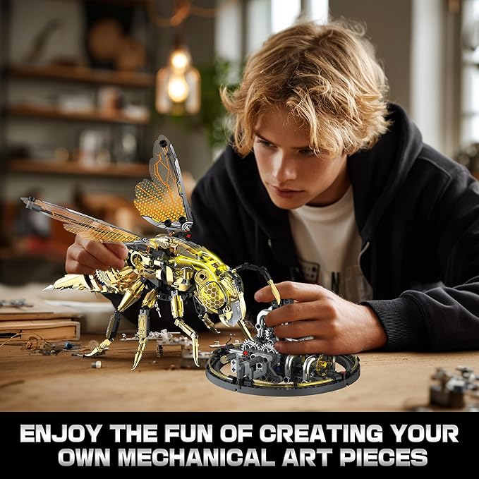 Mechanical Bee Building Set for Adults Technic Animal Building Block Insect Model with Lights &amp Moving Wings Golden Robot Bee Collectible Toy Kit Creative Display &amp Gift Idea 832Pcs