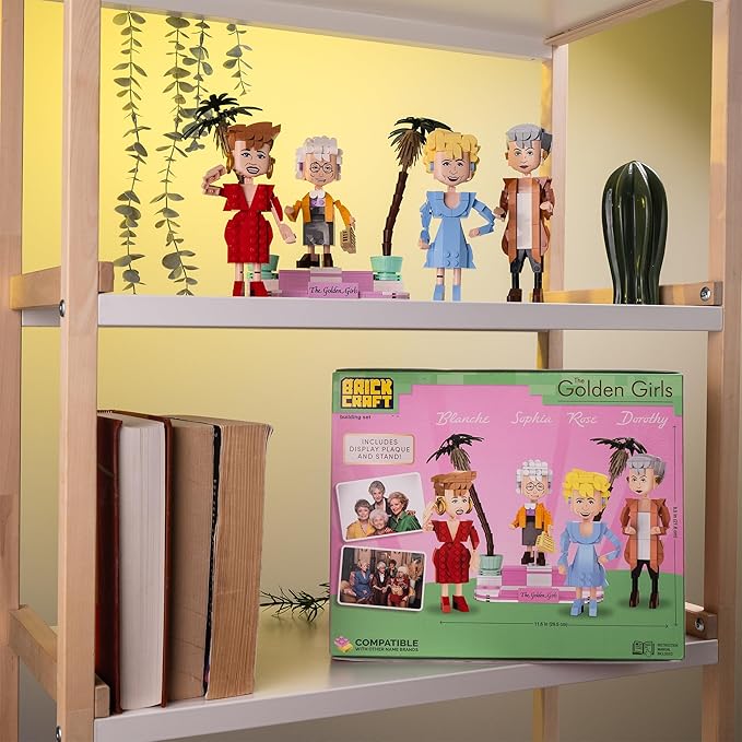 Brickcraft The Golden Girls Building Blocks Set 734 PCS Brick Toy Kit for Ages 8+ Retro TV Show Collectible Figures Model Fun Display Build for Adults &amp Fans Nostalgic Gift and Xmas Present