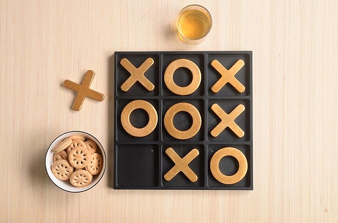 Classic Tic Tac Toe Game Resin Strategy and Fun Games for Kids Tabletop Board Games Party Favours for KidsGolden Tic-Tac-Toe Plastic Board Home DécorGold