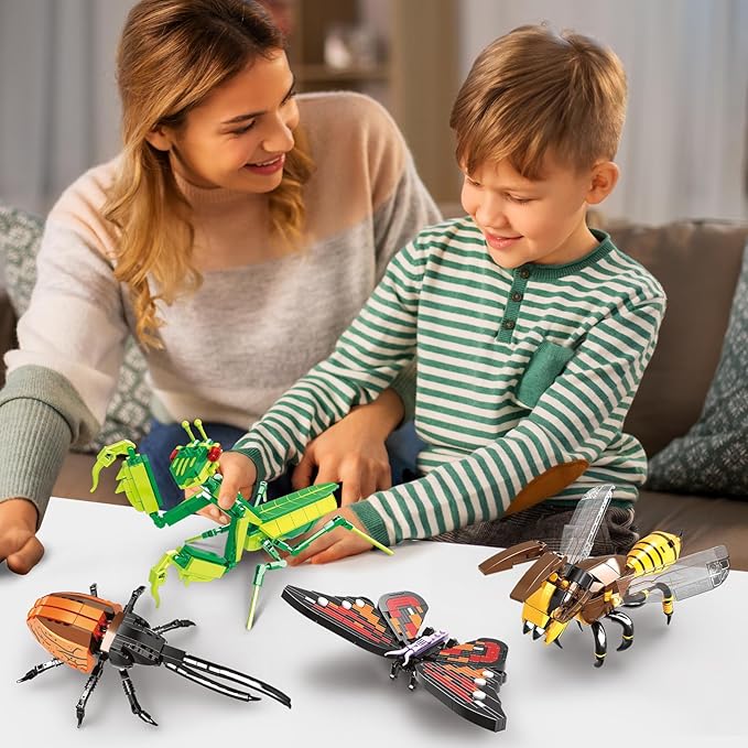Insect Collection Building Block Set for Kids 6+ Butterfly Mantis Wasps Unicon Beetle Display Models for Nature Décor 4 Packs Bug Building Toys Fun Gift for Adults Boys Girls Nature Lovers (727PCS)