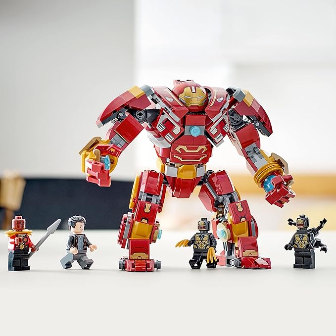 LEGO Marvel The Hulkbuster: The Battle of Wakanda 76247 Action Figure Buildable Toy with Hulk Bruce Banner Minifigure Avengers: Infinity War Set for Kids
