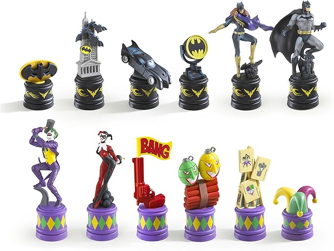 The Noble Collection The Batman Chess Set (The Dark Knight vs The Joker)