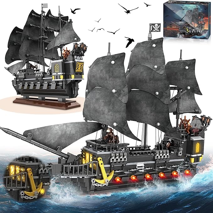 Pirate Ship Building Block Model Kits Advanced MOC Black Pearl Ship Building Set Toy Christmas Birthday Building Set Gifts for Adults and Kids Aged 12+ 1366 PCS