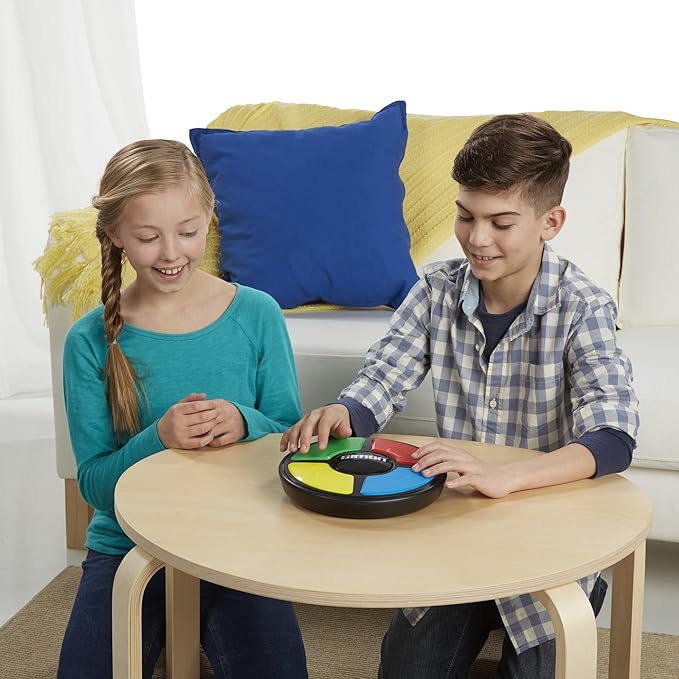 Hasbro Gaming Classic Simon Board Game