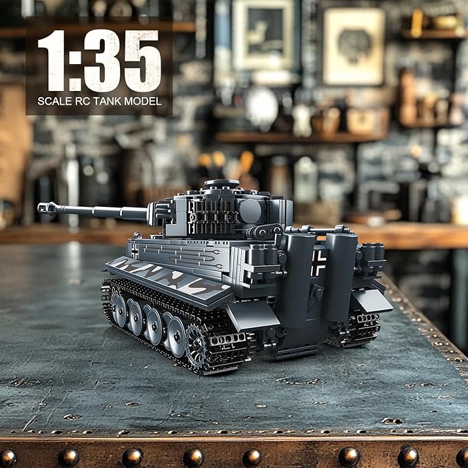 NUTCRACKER Military Tiger Tank Building Set - Heavy Military Tank Toy Building Set Home Collectible Display Model Easter Birthday Gift for Adult Boys Girls Aged 14+ (800 Pieces)
