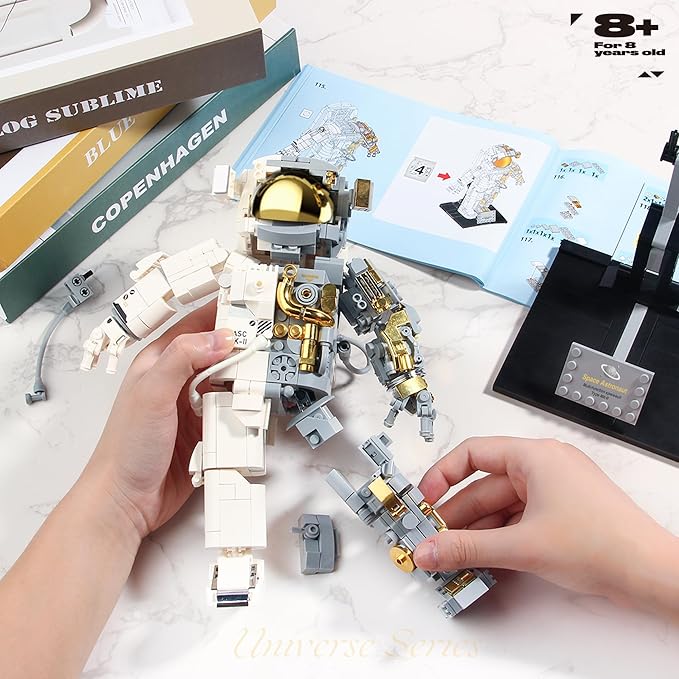 Space Astronaut Building Block for Boy 12+ Astronaut Building Block Set Flexible Space Explorer Toy with Display Stand Cool Spaceman Building Set for Adults 966Pcs