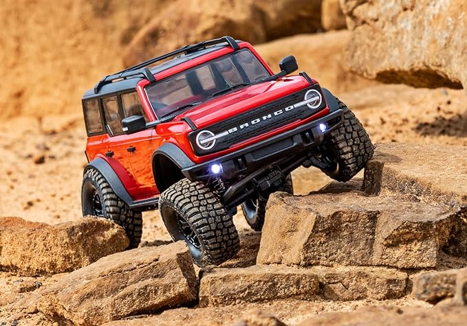 Traxxas TRX-4M 4X4 Crawler with Ford Bronco Body